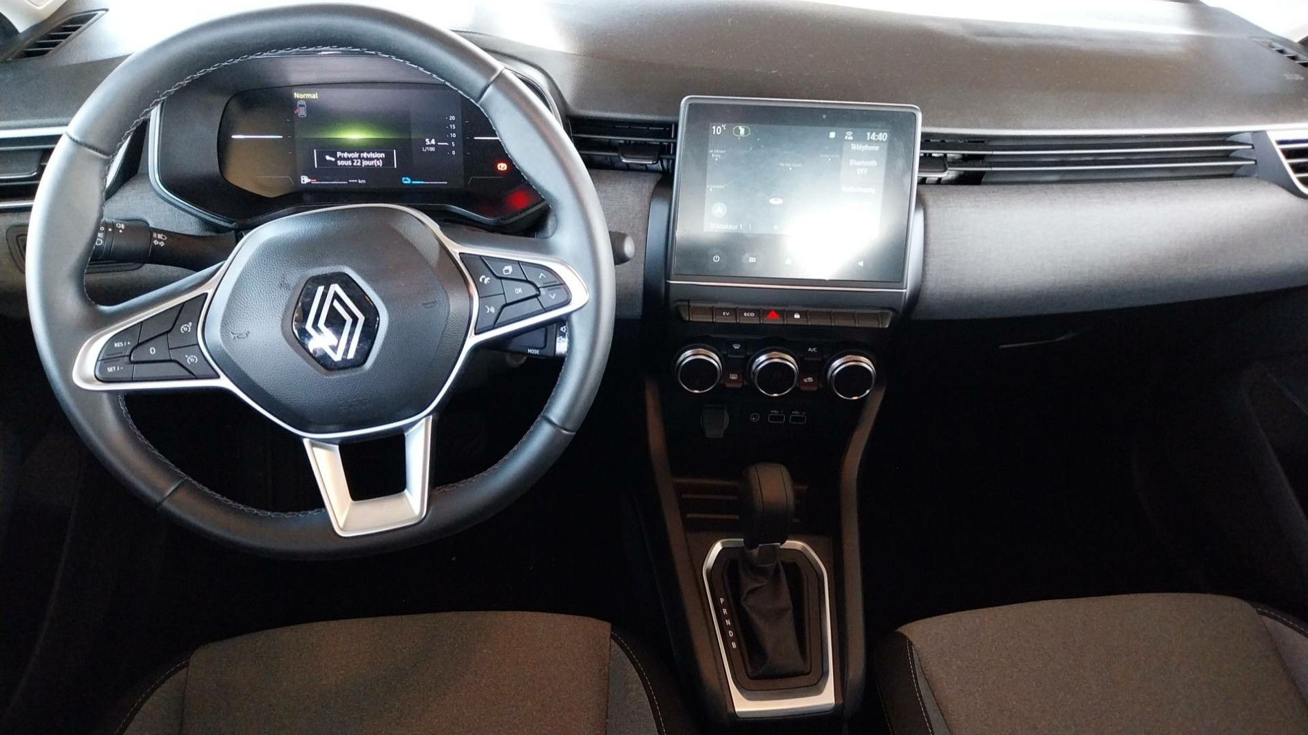 Vente en ligne Renault Clio 5 Clio E-Tech full hybrid 145 au prix de 19 890 €