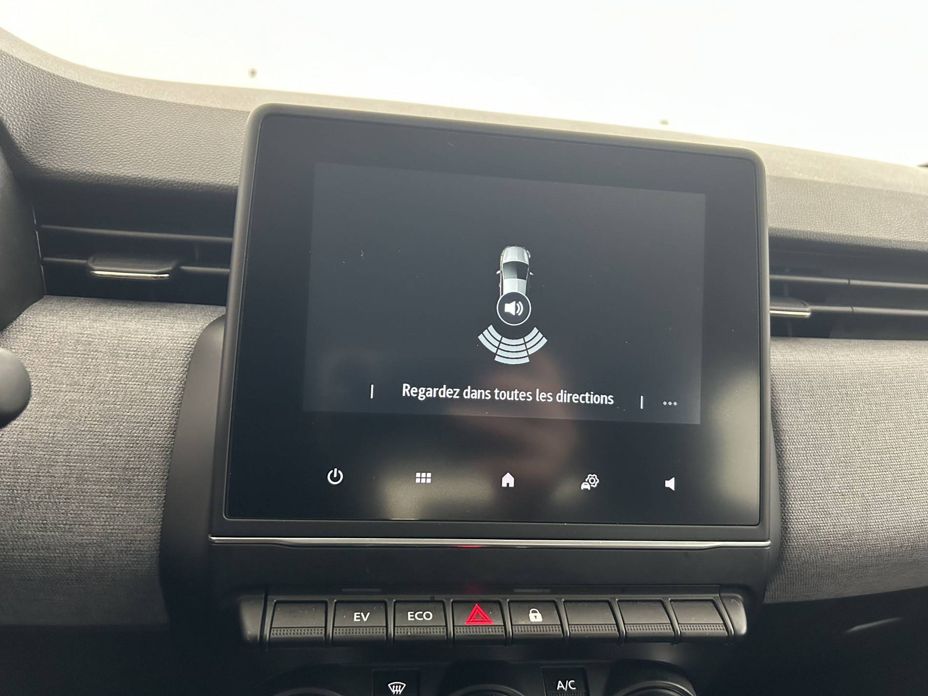 Vente en ligne Renault Clio 5 Clio E-Tech full hybrid 145 ch GSR2 au prix de 19 990 €