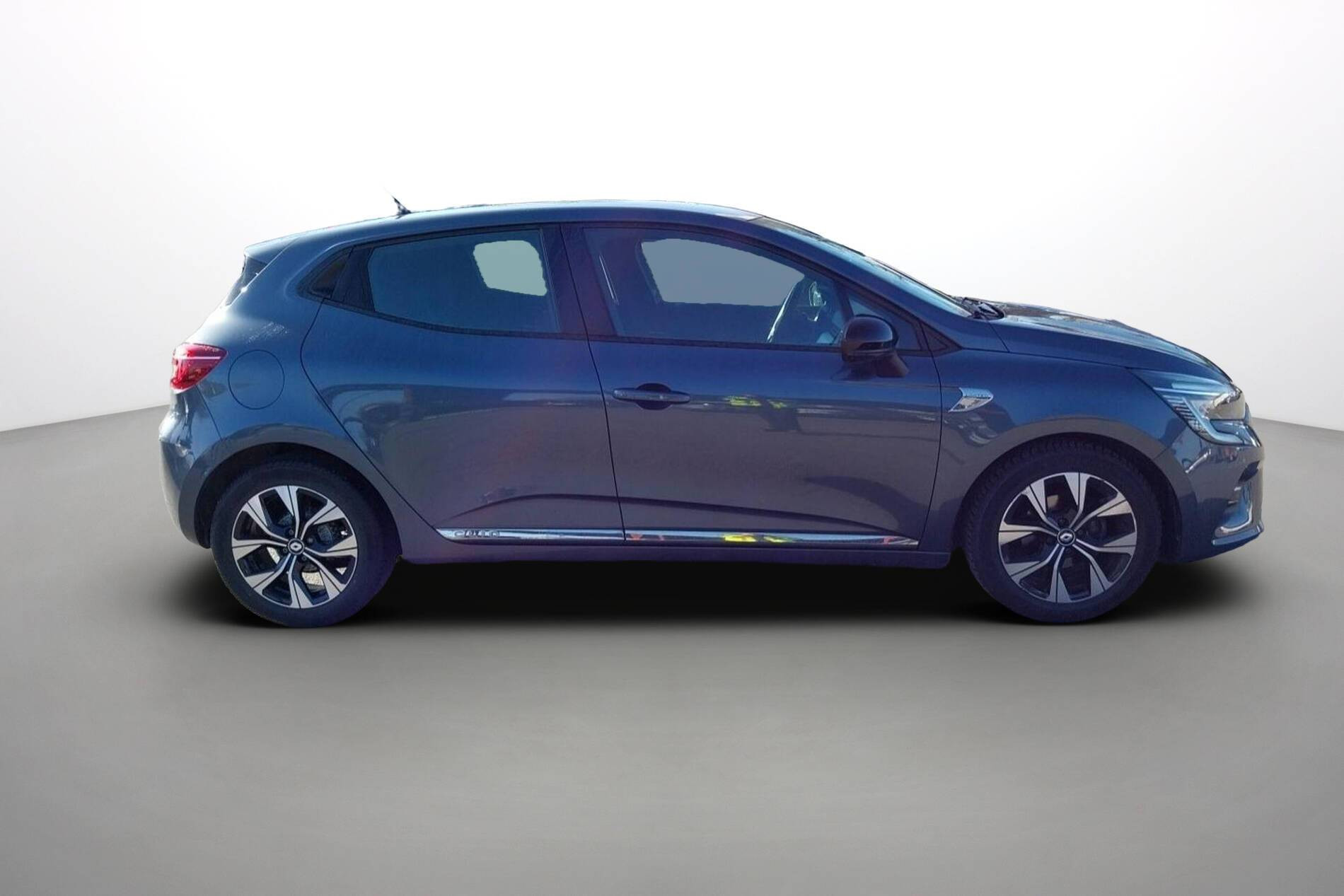 Vente en ligne Renault Clio 5 Clio TCe 90 - 21N au prix de 14 990 €