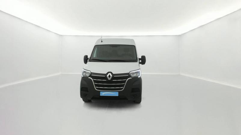 Vente en ligne Renault Master 3 Fourgon MASTER FGN TRAC F3300 L1H2 BLUE DCI 135 au prix de 23 970 €