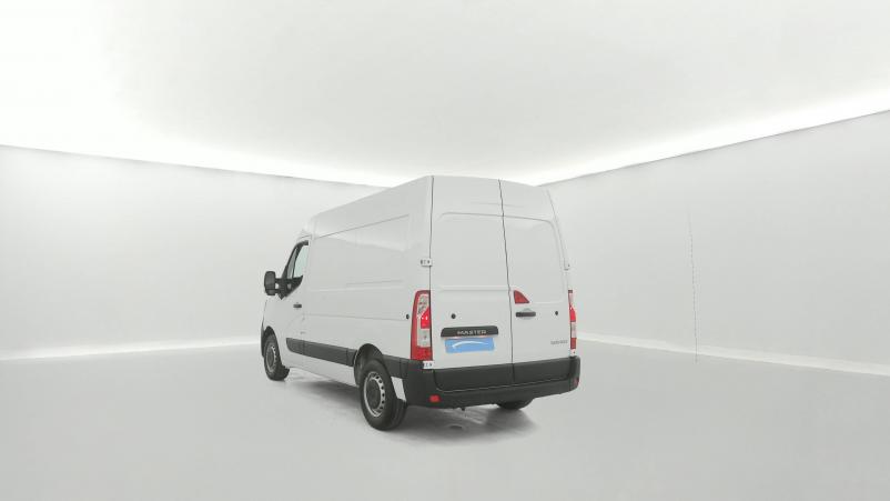 Vente en ligne Renault Master 3 Fourgon MASTER FGN TRAC F3300 L1H2 BLUE DCI 135 au prix de 23 970 €