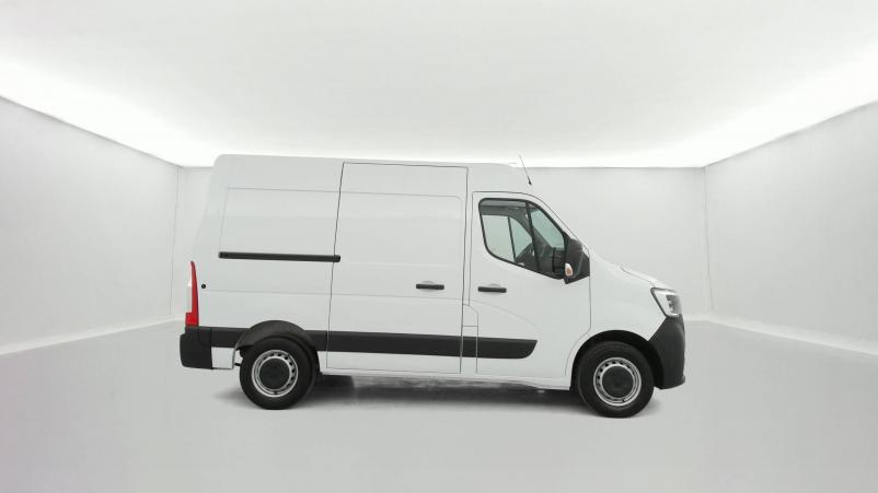 Vente en ligne Renault Master 3 Fourgon MASTER FGN TRAC F3300 L1H2 BLUE DCI 135 au prix de 23 970 €