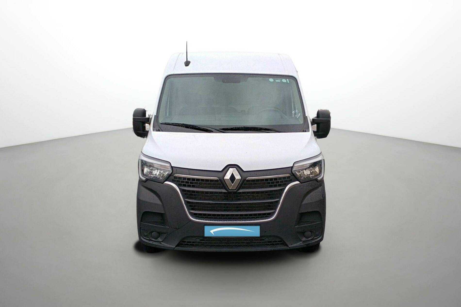 Vente en ligne Renault Master Fourgon MASTER FGN TRAC F3500 L2H2 BLUE DCI 135 au prix de 28 890 €