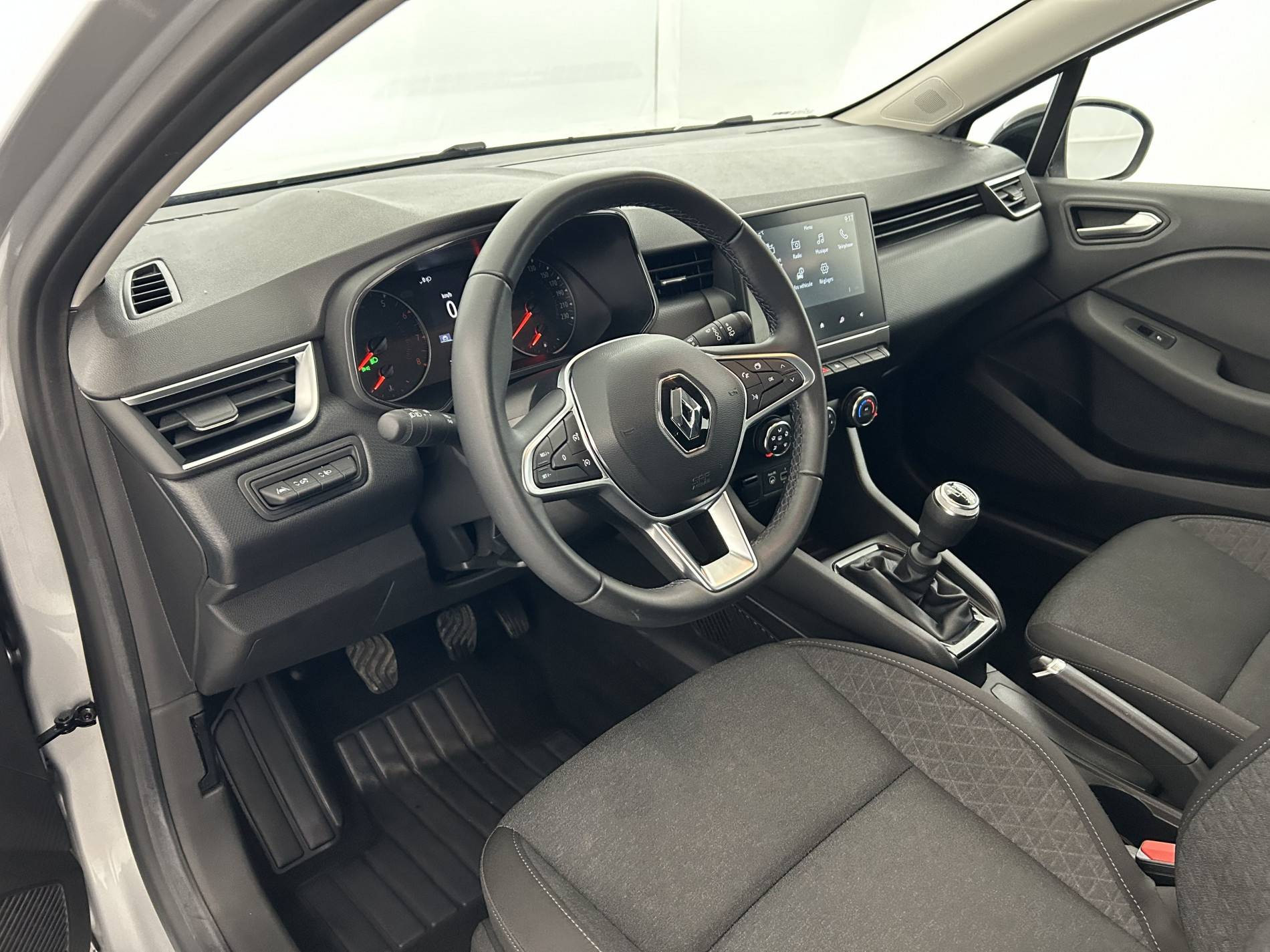 Vente en ligne Renault Clio 5 Clio TCe 90 au prix de 13 990 €