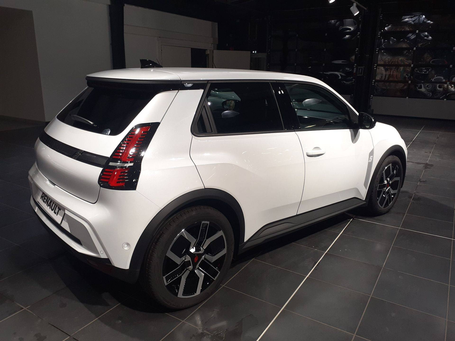 Vente en ligne Renault R5 E-Tech  120 ch autonomie urbaine au prix de 26 990 €