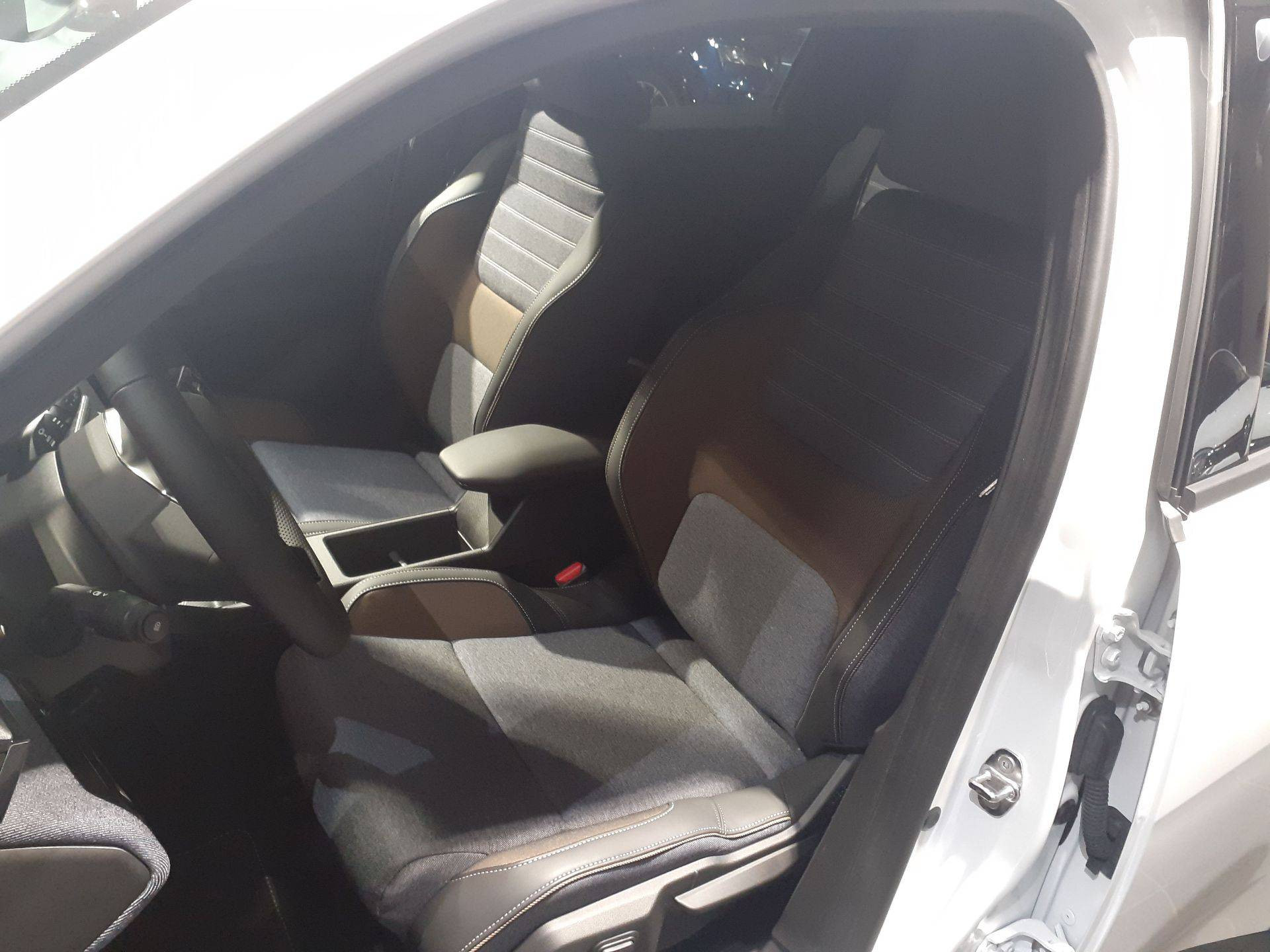 Vente en ligne Renault R5 E-Tech  120 ch autonomie urbaine au prix de 26 990 €