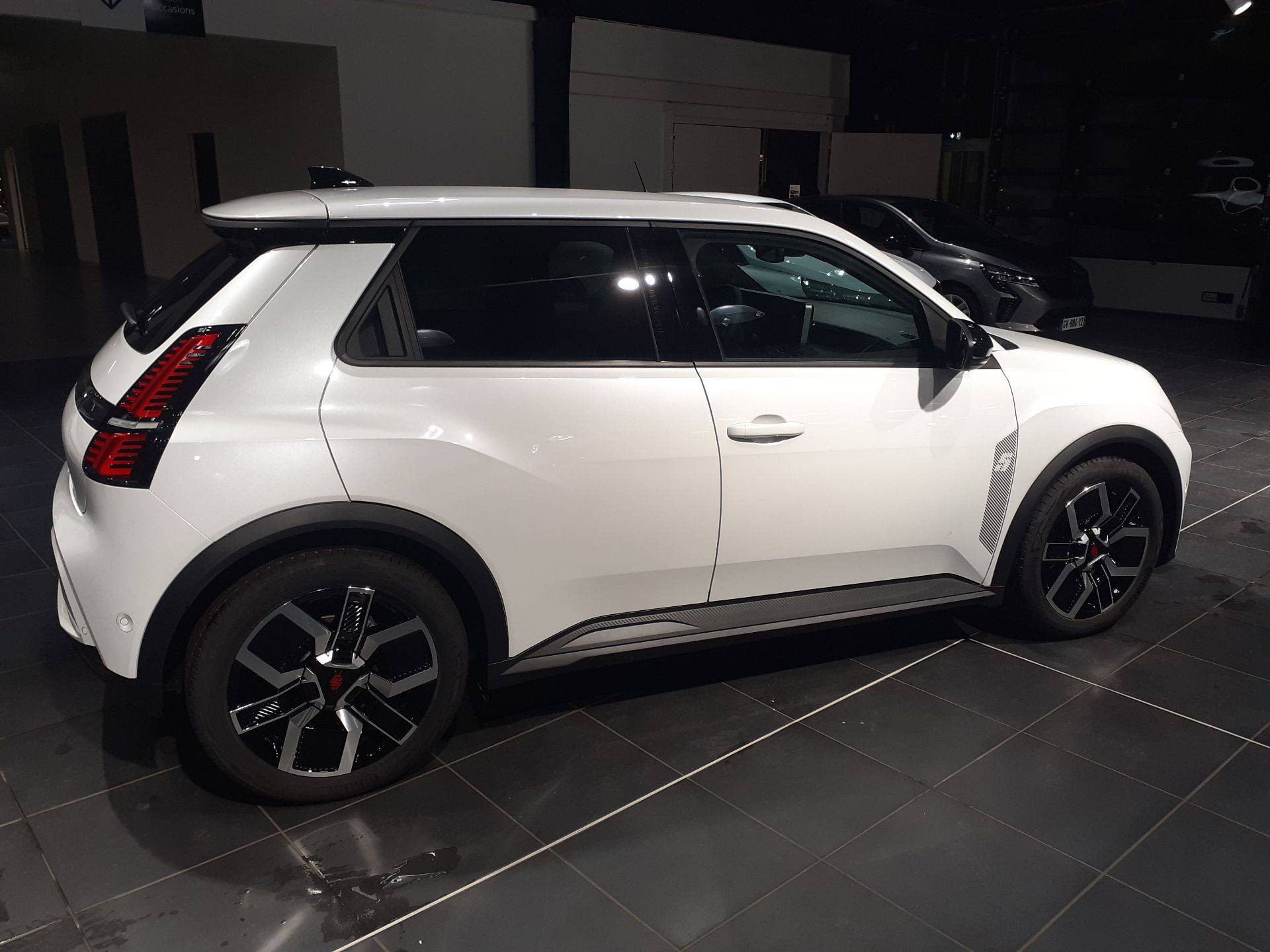 Vente en ligne Renault R5 E-Tech  120 ch autonomie urbaine au prix de 26 990 €