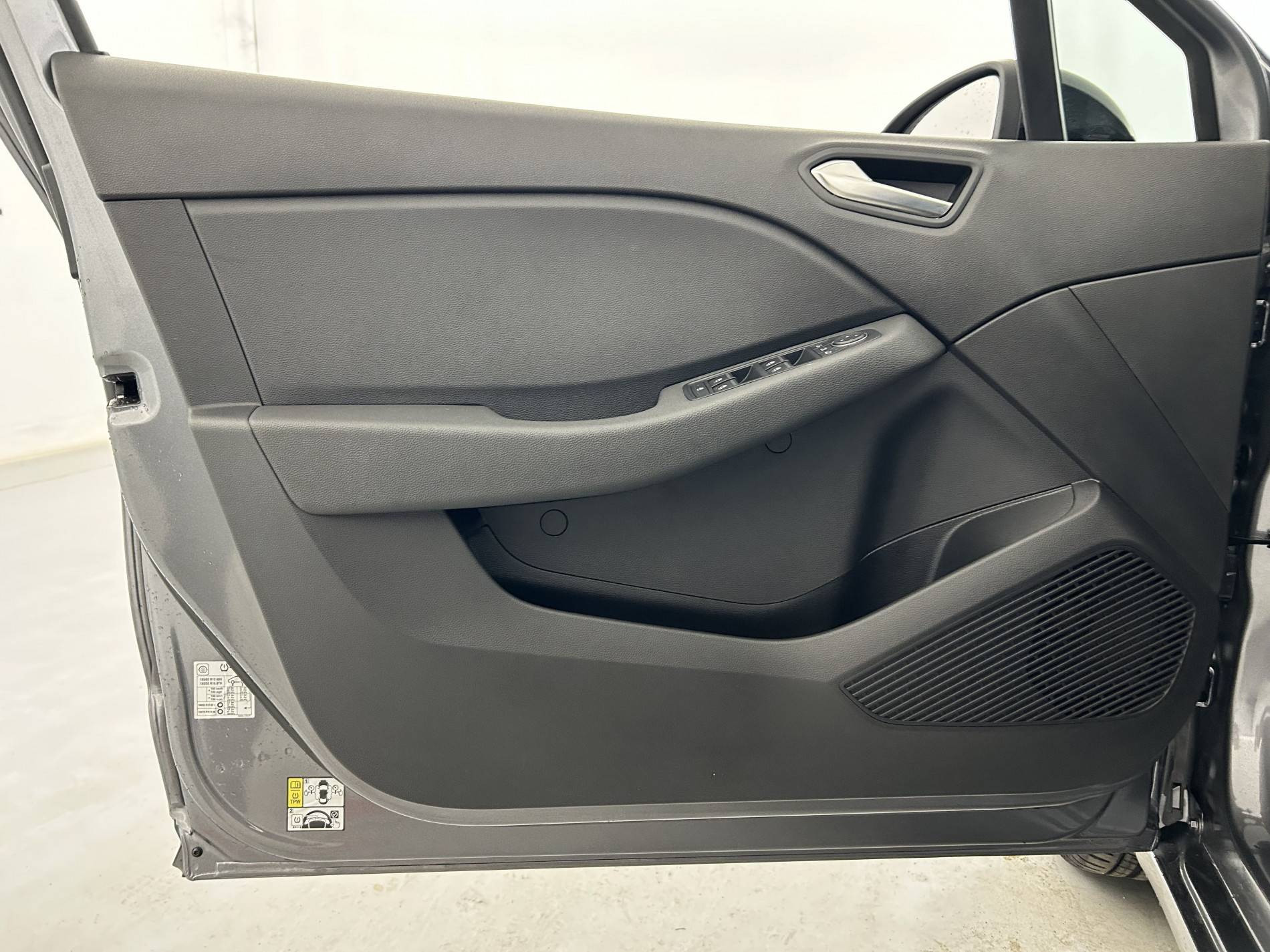 Vente en ligne Renault Clio 5 Clio TCe 90 au prix de 16 490 €