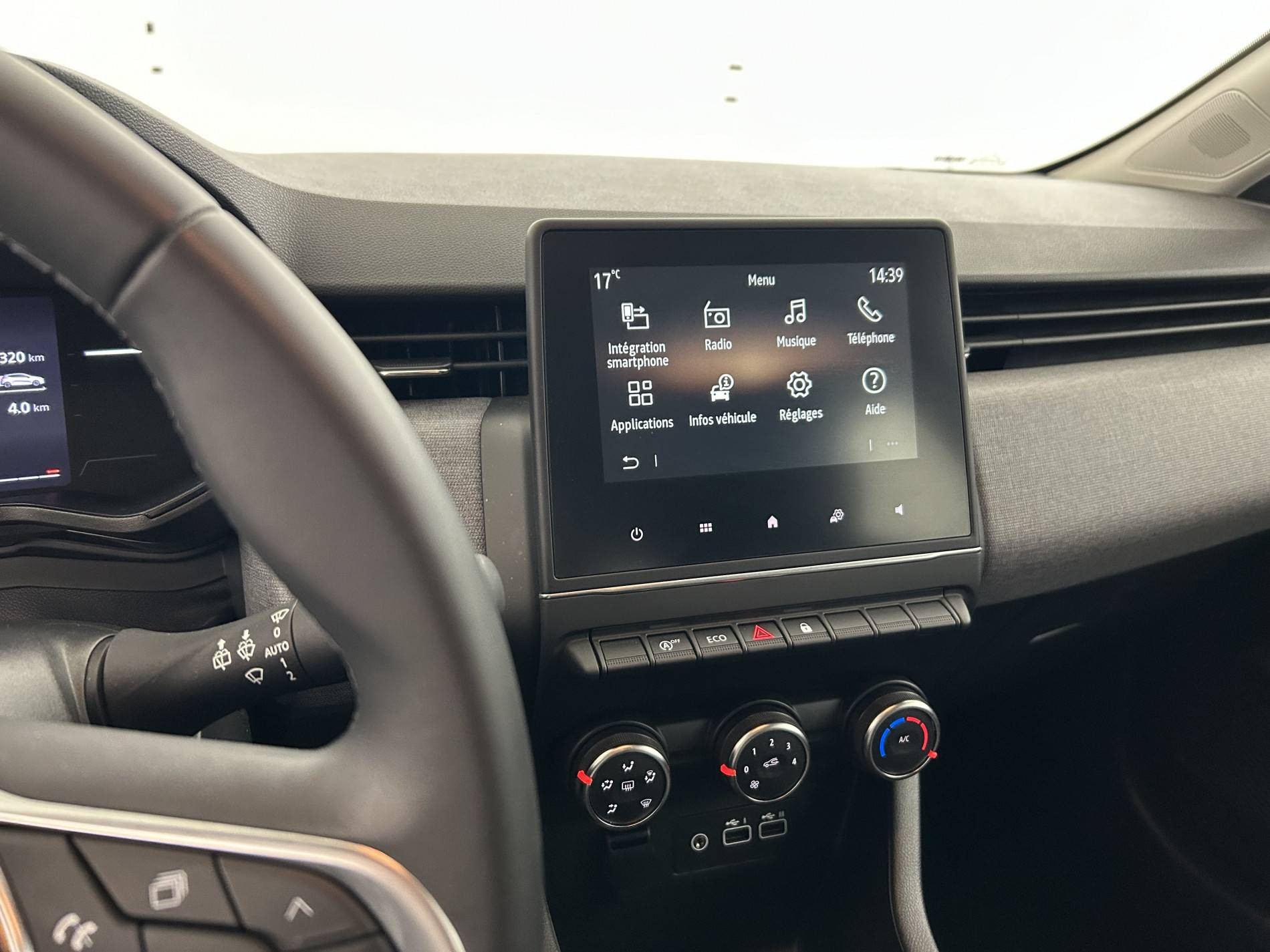 Vente en ligne Renault Clio 5 Clio TCe 90 au prix de 16 490 €