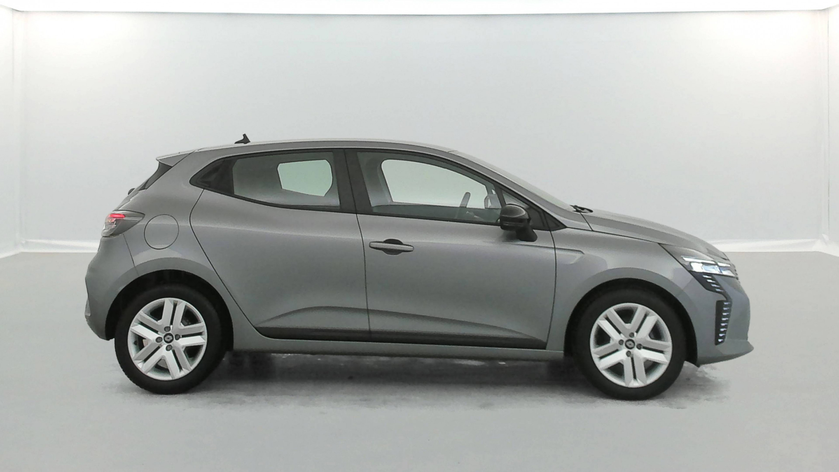 Vente en ligne Renault Clio 5 Clio TCe 90 au prix de 16 490 €