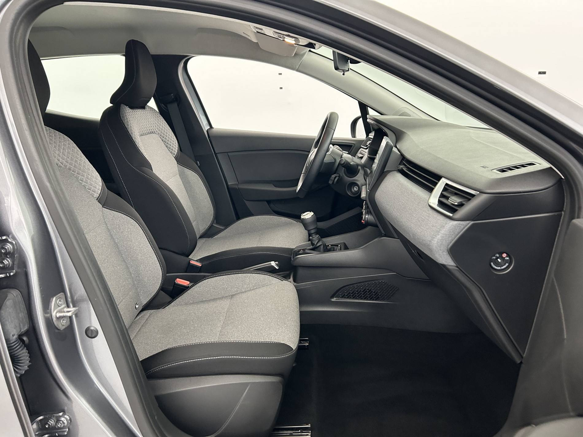 Vente en ligne Renault Clio 5 Clio TCe 90 au prix de 16 490 €