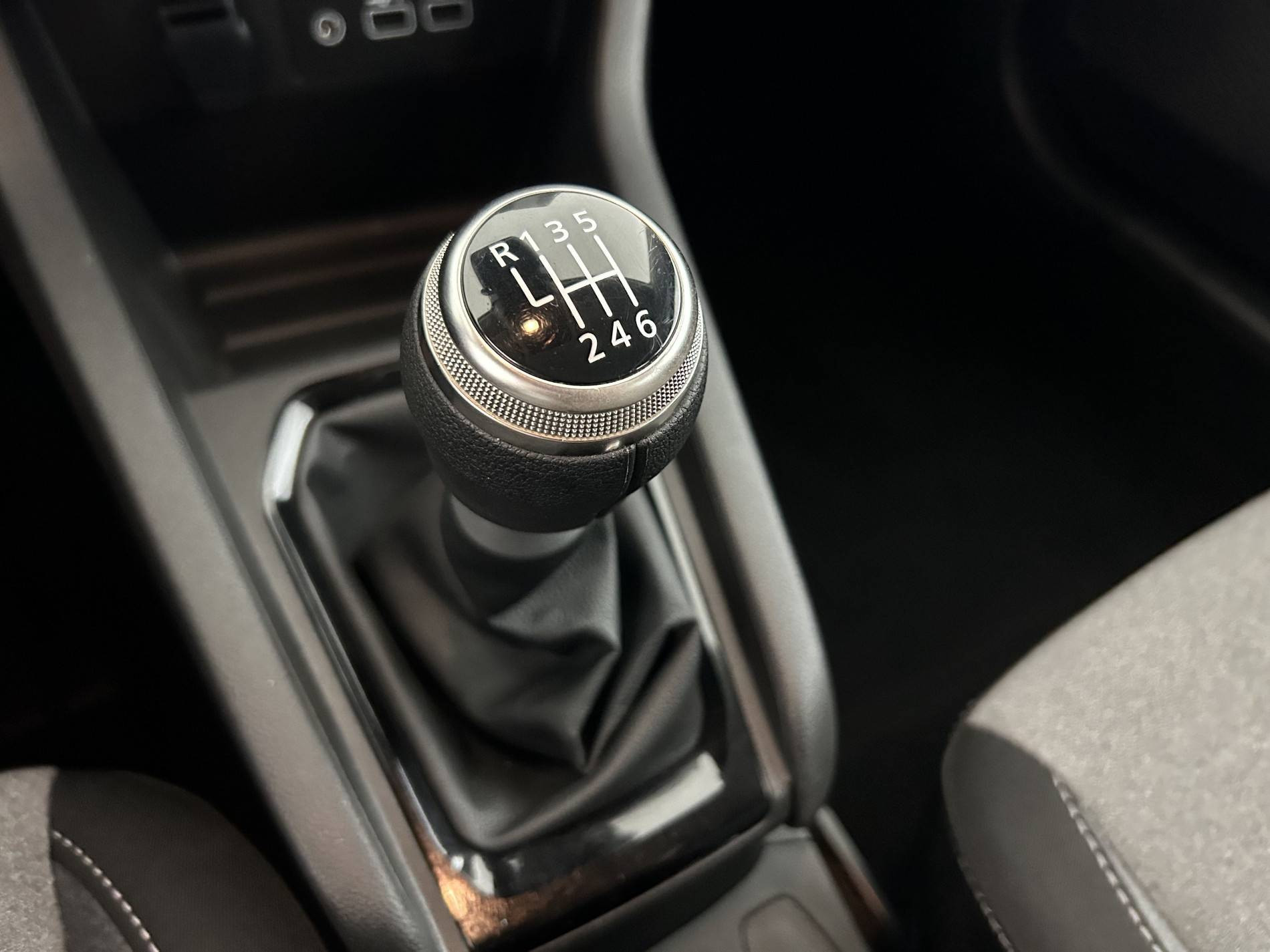 Vente en ligne Renault Clio 5 Clio TCe 90 au prix de 16 490 €