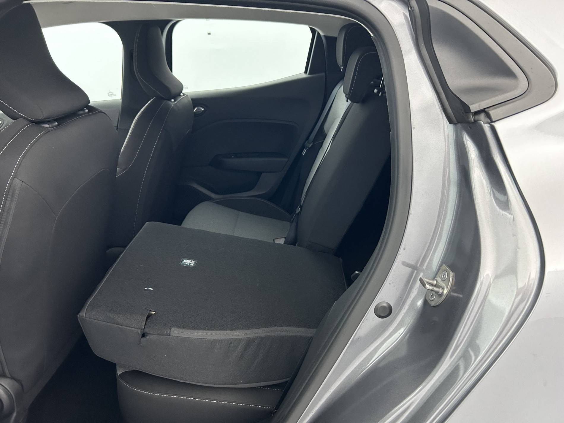 Vente en ligne Renault Clio 5 Clio TCe 90 au prix de 16 490 €