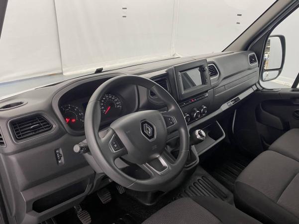 Vente en ligne Renault Master 3 Fourgon MASTER FGN TRAC F3300 L1H2 DCI 135 au prix de 21 690 €