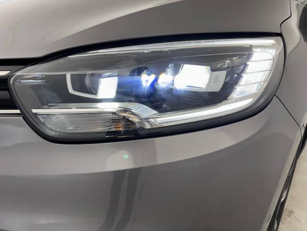 Vente en ligne Renault Scenic 4 Scenic TCe 160 FAP au prix de 19 450 €