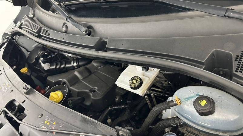 Vente en ligne Renault Master Fourgon MASTER FGN TRAC F3500 L2H2 BLUE DCI 135 au prix de 23 490 €