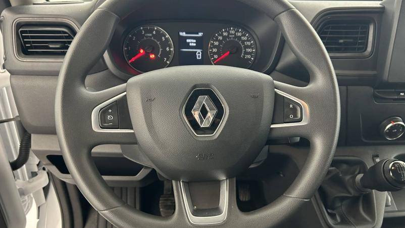 Vente en ligne Renault Master Fourgon MASTER FGN TRAC F3500 L2H2 BLUE DCI 135 au prix de 23 490 €