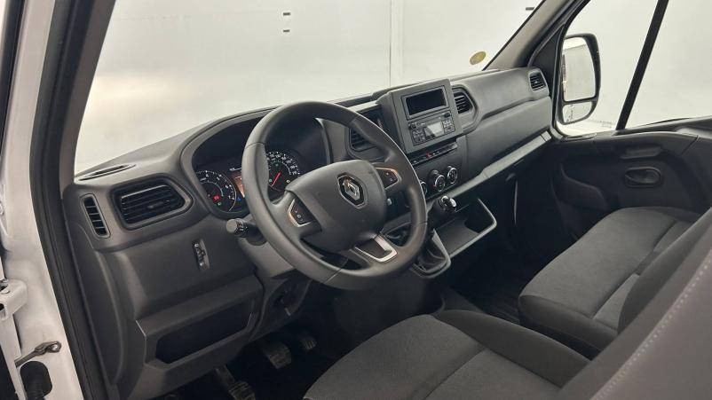 Vente en ligne Renault Master Fourgon MASTER FGN TRAC F3500 L2H2 BLUE DCI 135 au prix de 23 490 €