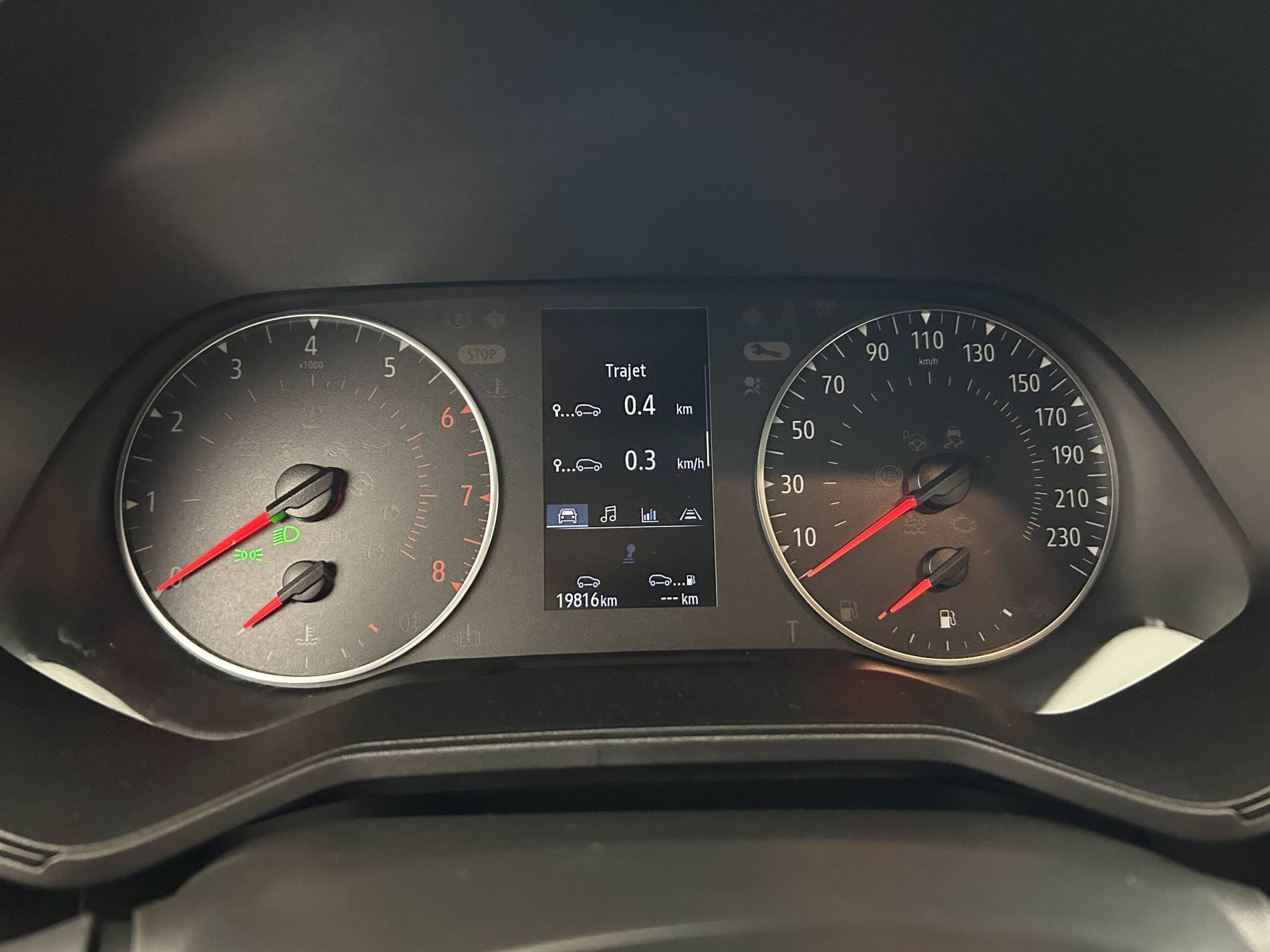 Vente en ligne Renault Clio 5 Clio TCe 90 au prix de 13 990 €