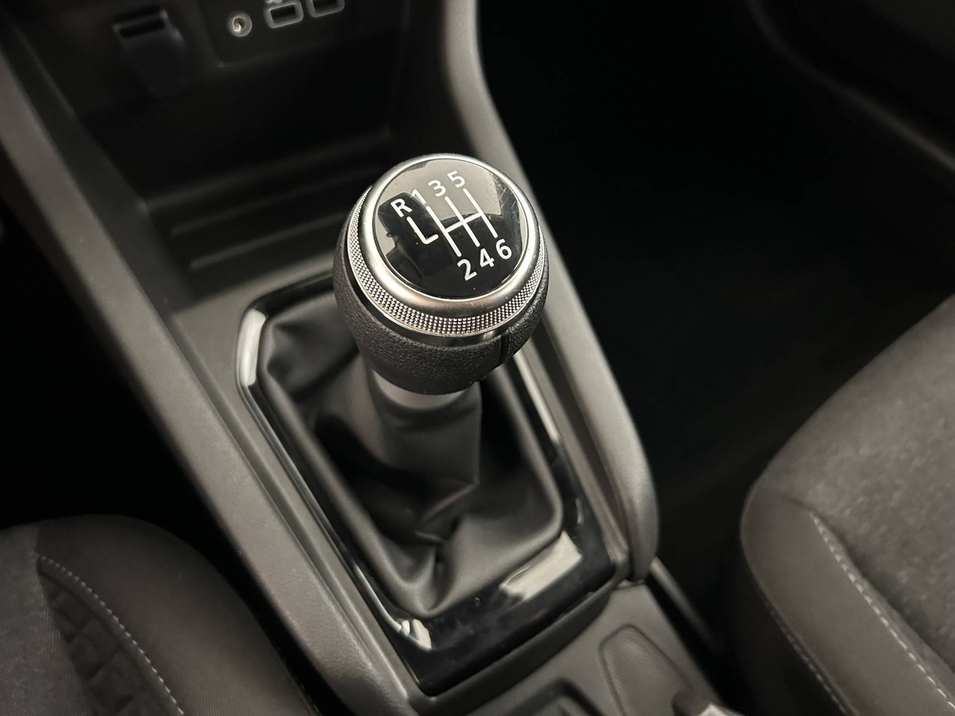 Vente en ligne Renault Clio 5 Clio TCe 90 au prix de 13 990 €