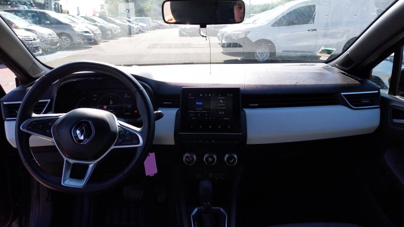 Vente en ligne Renault Clio 5 Clio E-Tech 140 - 21N au prix de 16 970 €