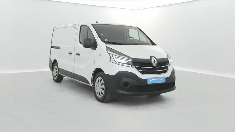Vente en ligne Renault Trafic 3 Fourgon TRAFIC FGN L1H1 1000 KG DCI 95 au prix de 16 970 €