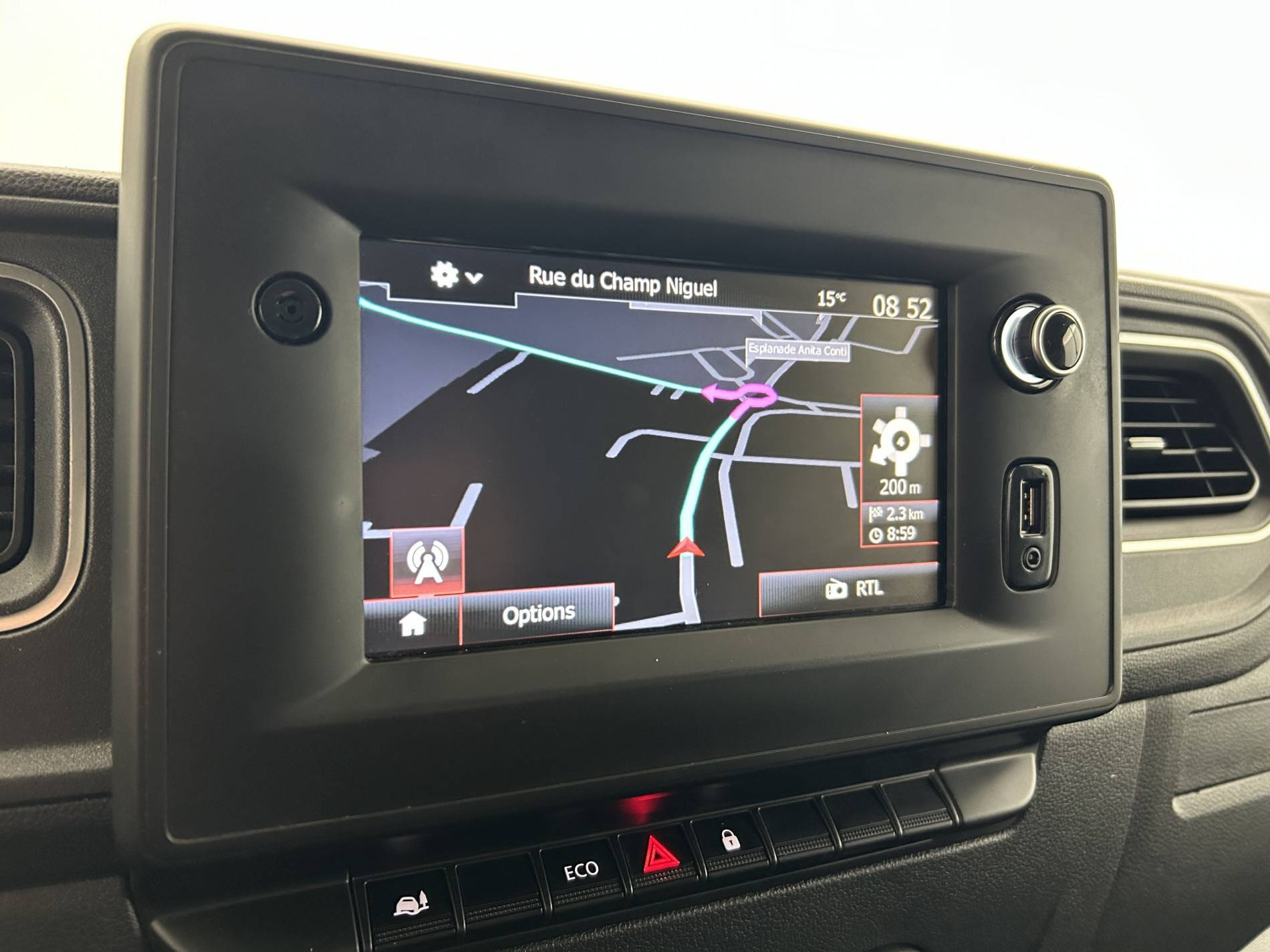 Vente en ligne Renault Master Fourgon MASTER FGN TRAC F3300 L2H2 BLUE DCI 135 au prix de 22 890 €