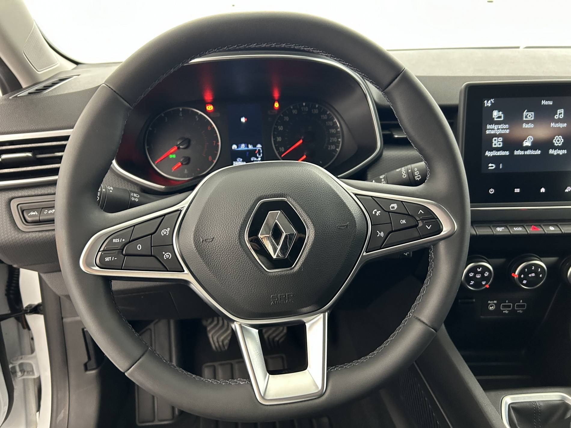 Vente en ligne Renault Clio 5 Clio TCe 90 - 21 au prix de 13 890 €