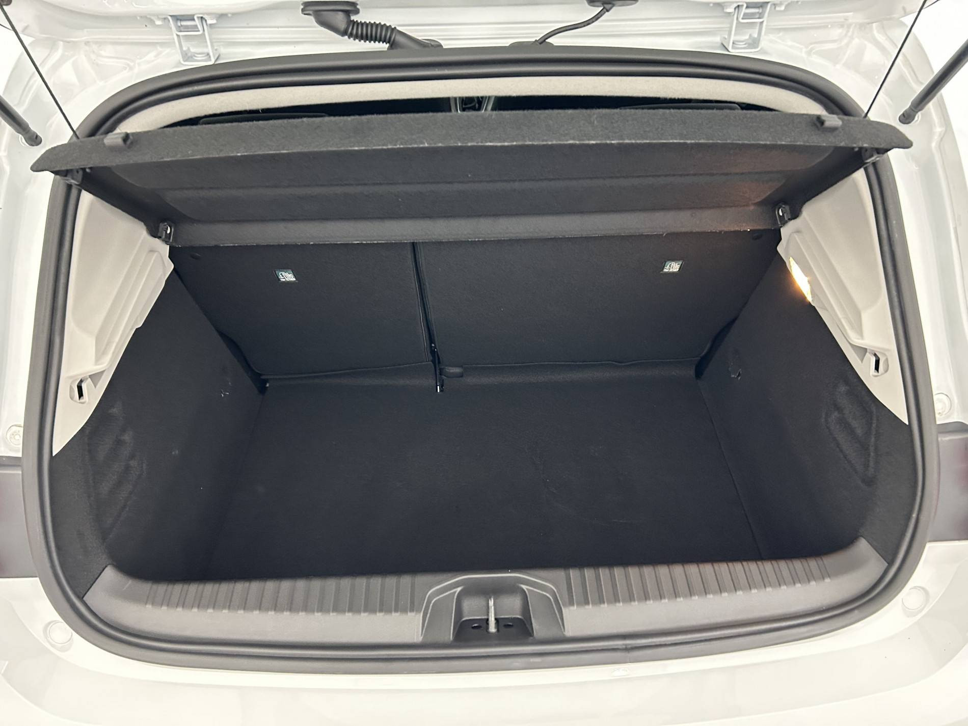 Vente en ligne Renault Clio 5 Clio TCe 90 - 21 au prix de 13 890 €