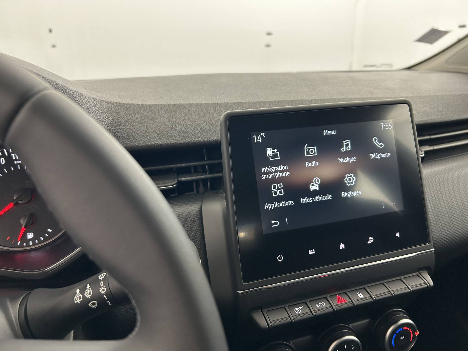 Vente en ligne Renault Clio 5 Clio TCe 90 - 21 au prix de 13 890 €