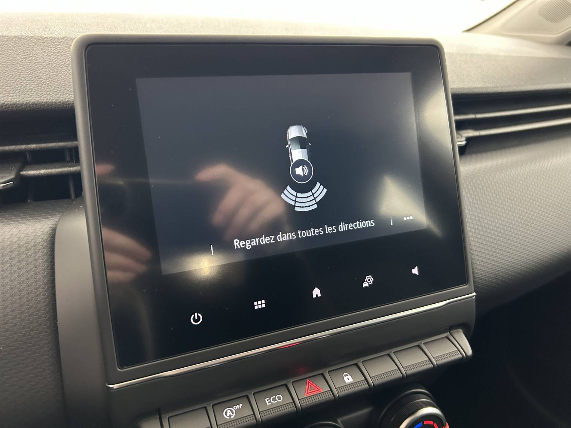 Vente en ligne Renault Clio 5 Clio TCe 90 - 21 au prix de 13 890 €