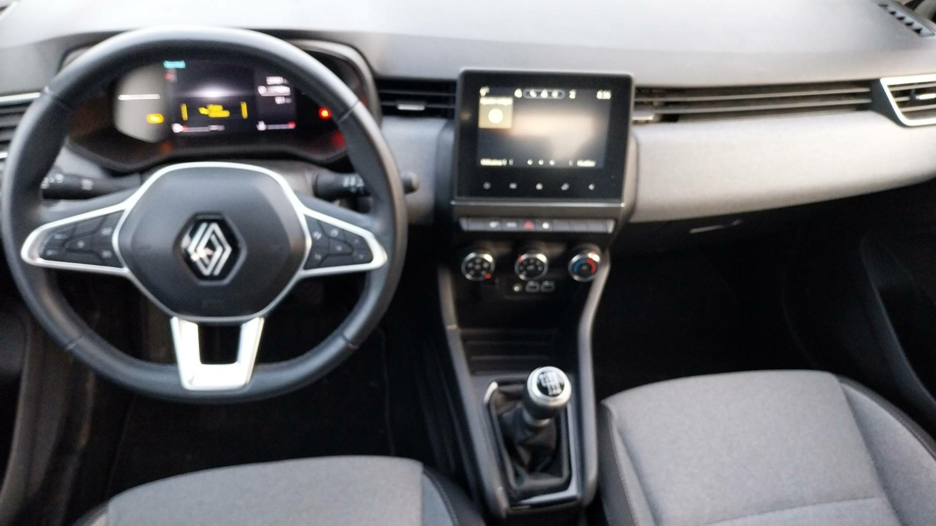 Vente en ligne Renault Clio 5 Clio TCe 90 au prix de 15 290 €