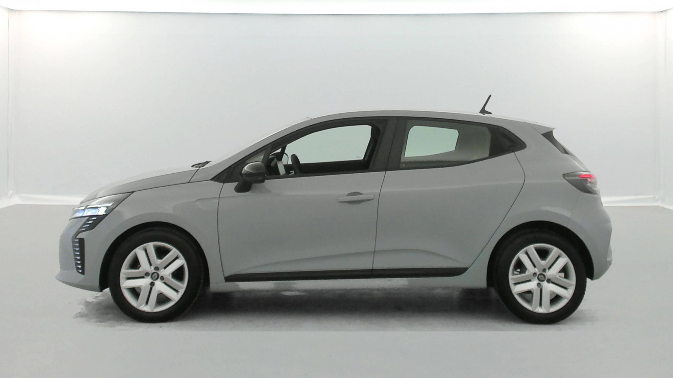 Vente en ligne Renault Clio 5 Clio TCe 90 au prix de 16 490 €