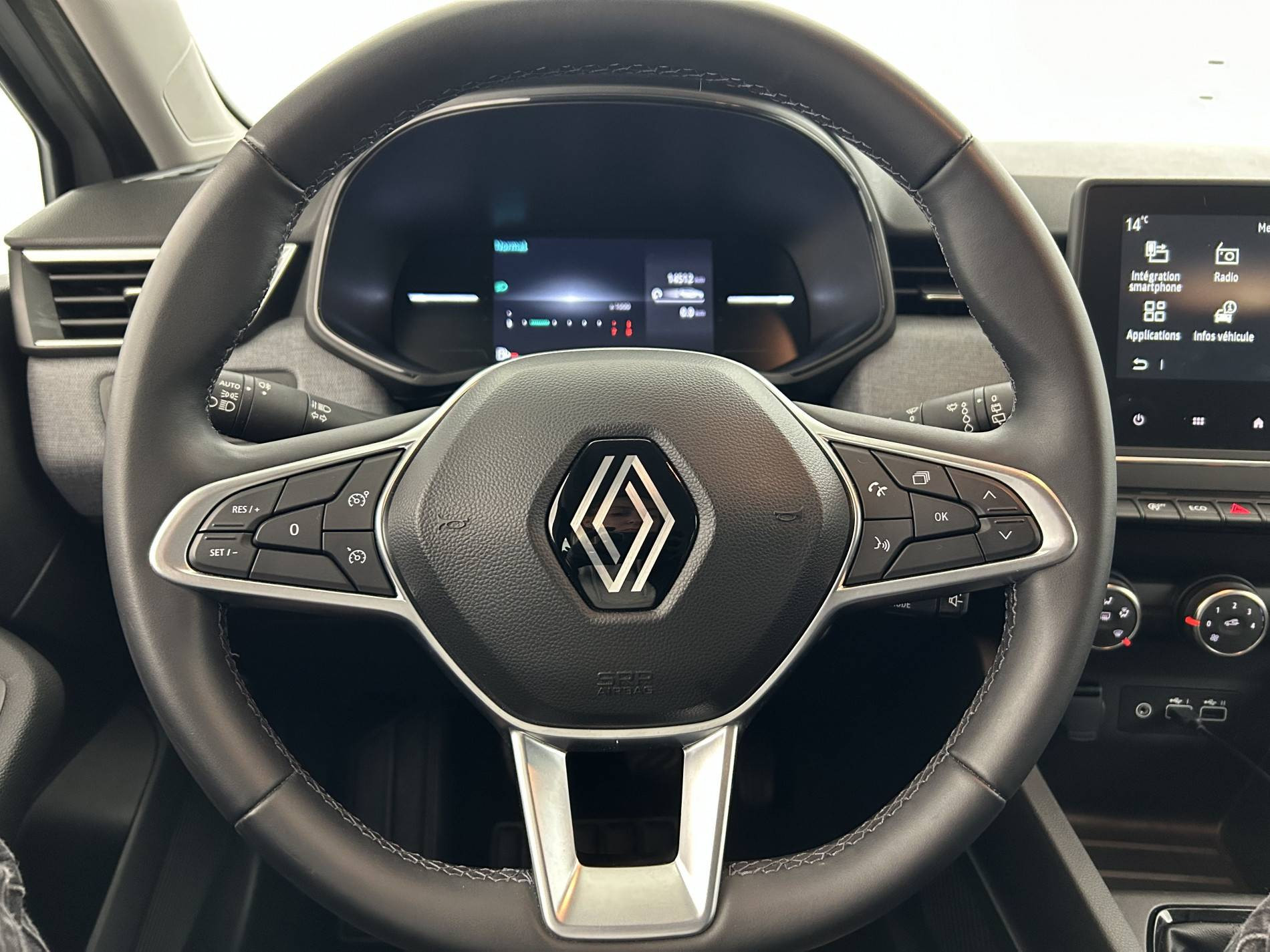 Vente en ligne Renault Clio 5 Clio TCe 90 au prix de 16 490 €