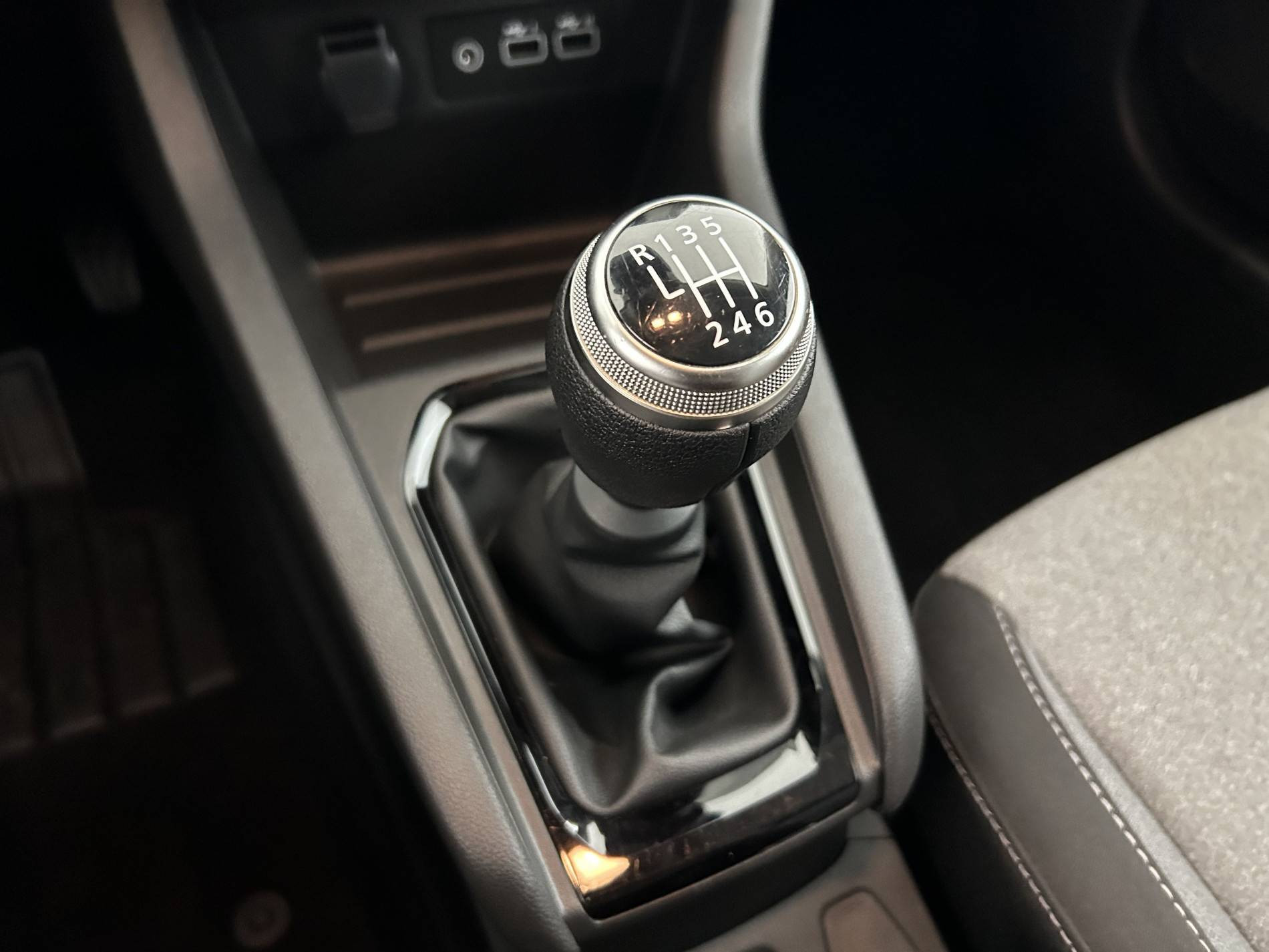 Vente en ligne Renault Clio 5 Clio TCe 90 au prix de 16 490 €