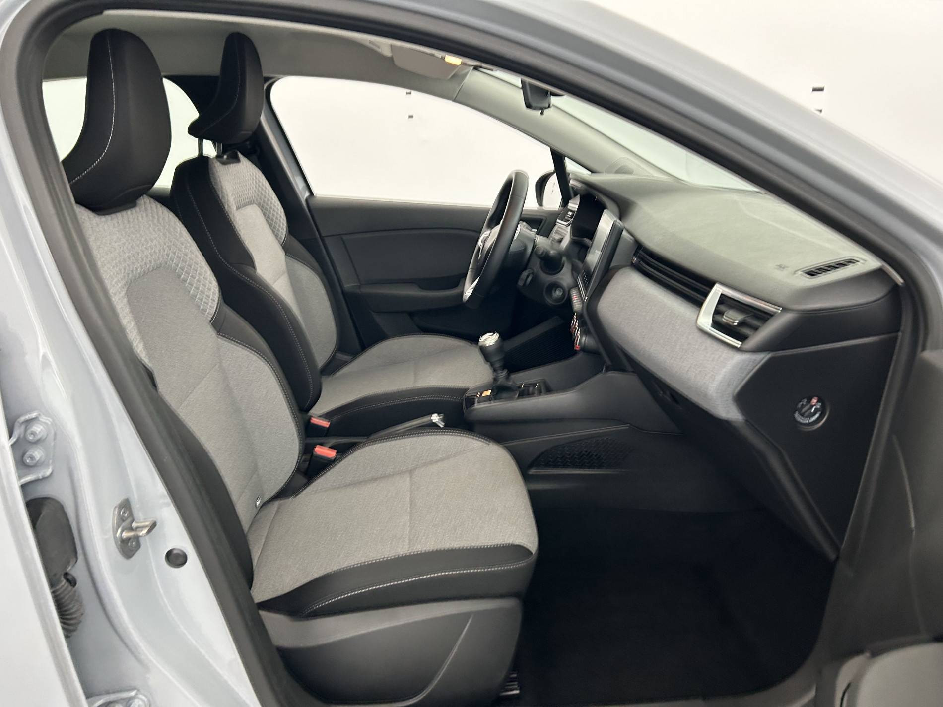 Vente en ligne Renault Clio 5 Clio TCe 90 au prix de 16 490 €