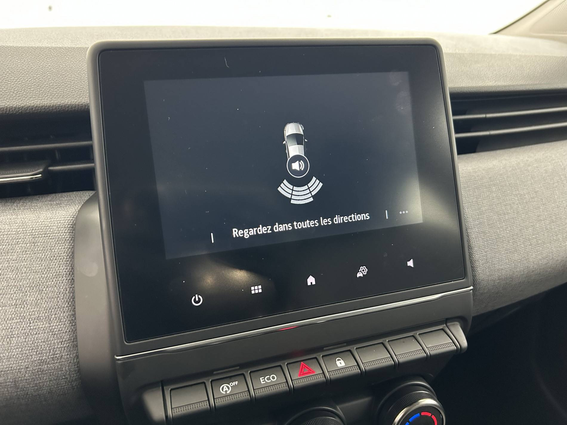 Vente en ligne Renault Clio 5 Clio TCe 90 au prix de 16 490 €