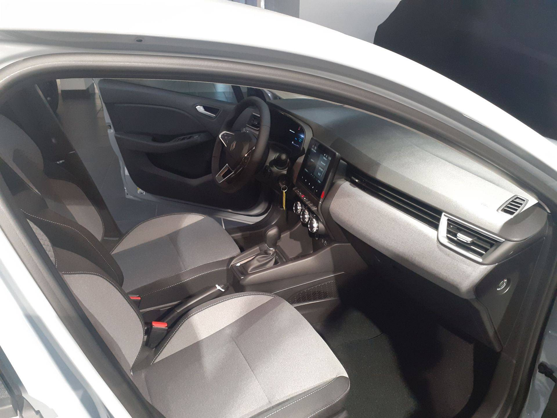 Vente en ligne Renault Clio 5 Clio E-Tech full hybrid 145 ch GSR2 au prix de 21 990 €