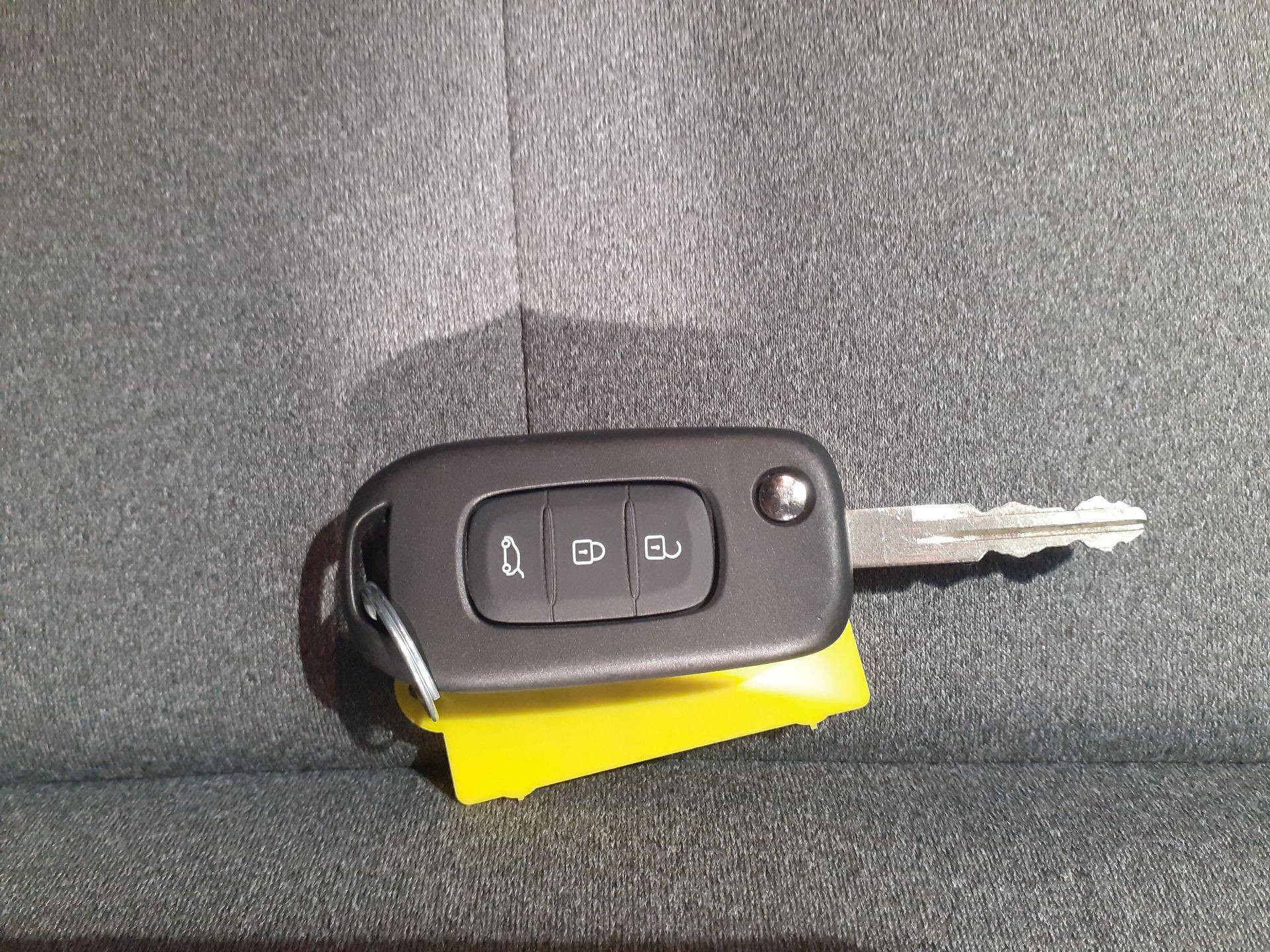 Vente en ligne Renault Clio 5 Clio E-Tech full hybrid 145 ch GSR2 au prix de 21 990 €