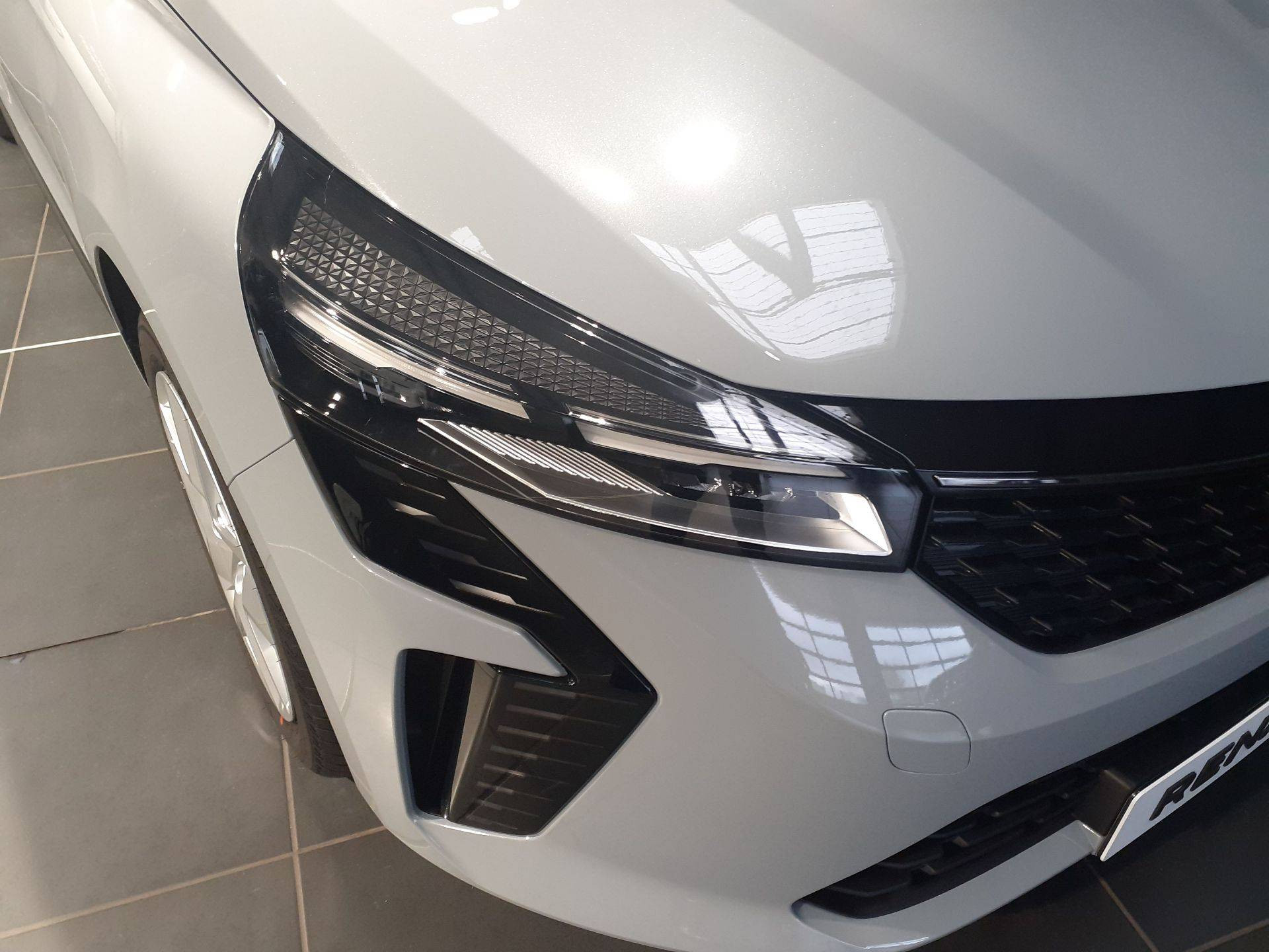 Vente en ligne Renault Clio 5 Clio E-Tech full hybrid 145 ch GSR2 au prix de 21 990 €