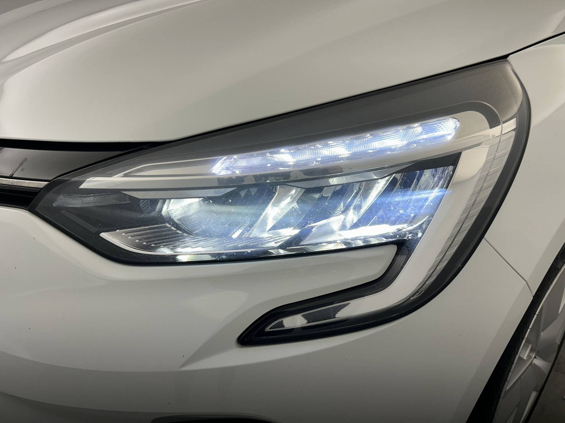 Vente en ligne Renault Clio 5 Clio Blue dCi 85 au prix de 11 990 €