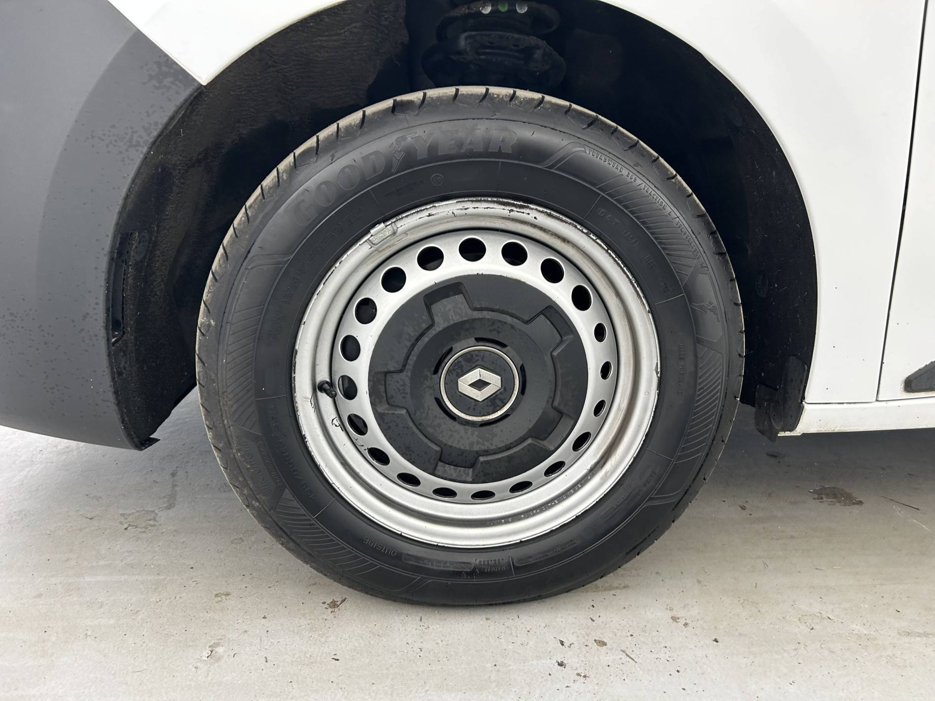 Vente en ligne Renault Kangoo Van  BLUE DCI 95 au prix de 13 990 €