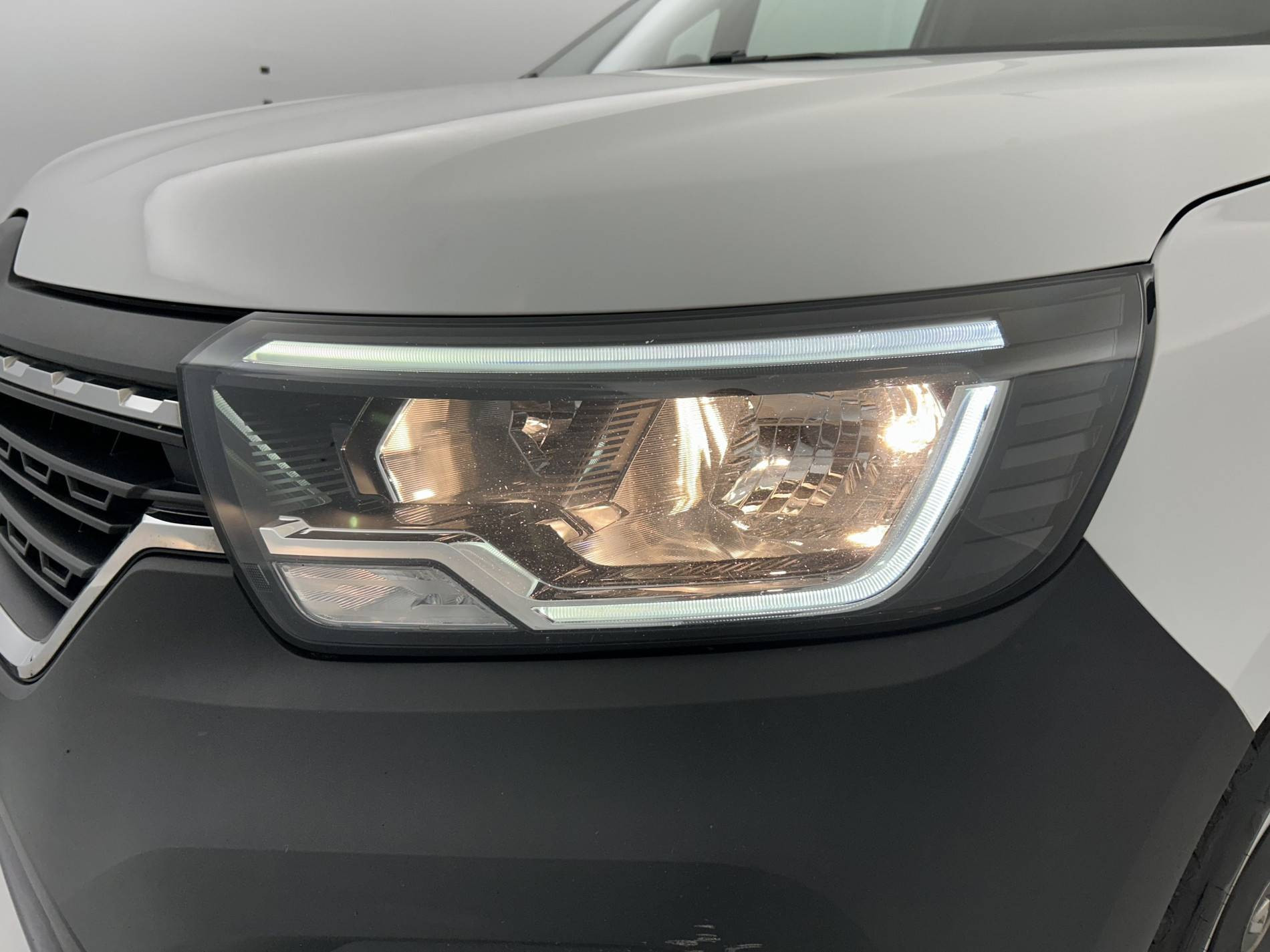 Vente en ligne Renault Kangoo Van  BLUE DCI 95 au prix de 13 990 €