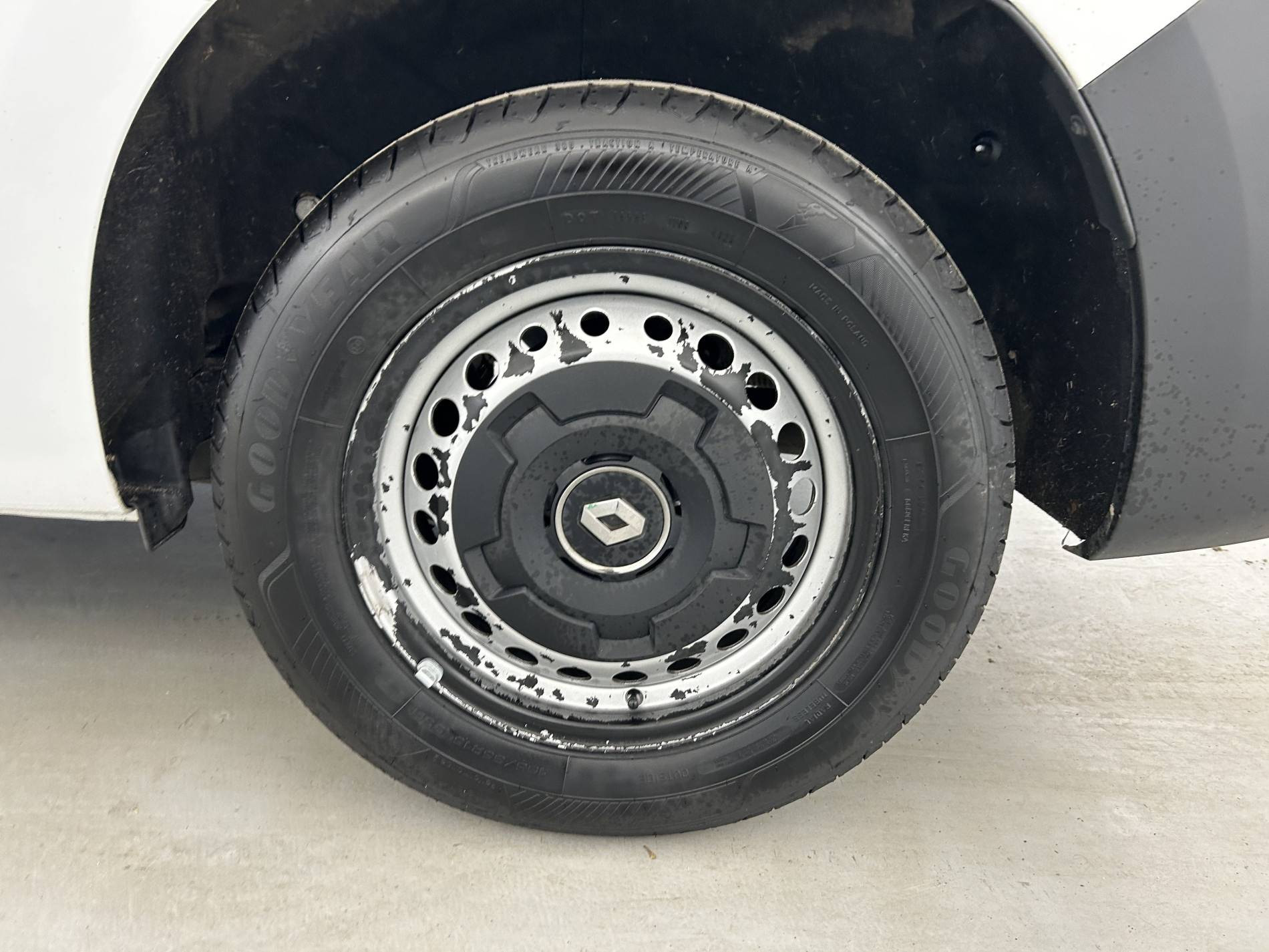 Vente en ligne Renault Kangoo Van  BLUE DCI 95 au prix de 13 990 €