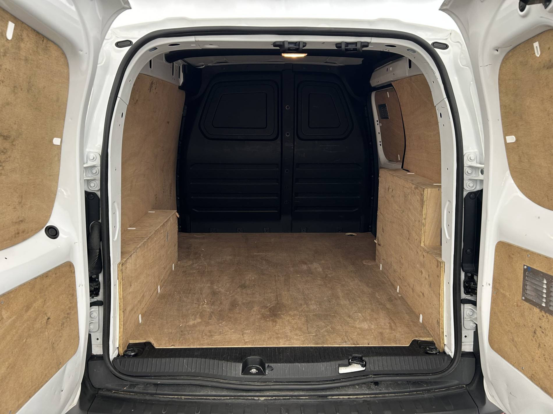 Vente en ligne Renault Kangoo Van  BLUE DCI 95 au prix de 13 990 €