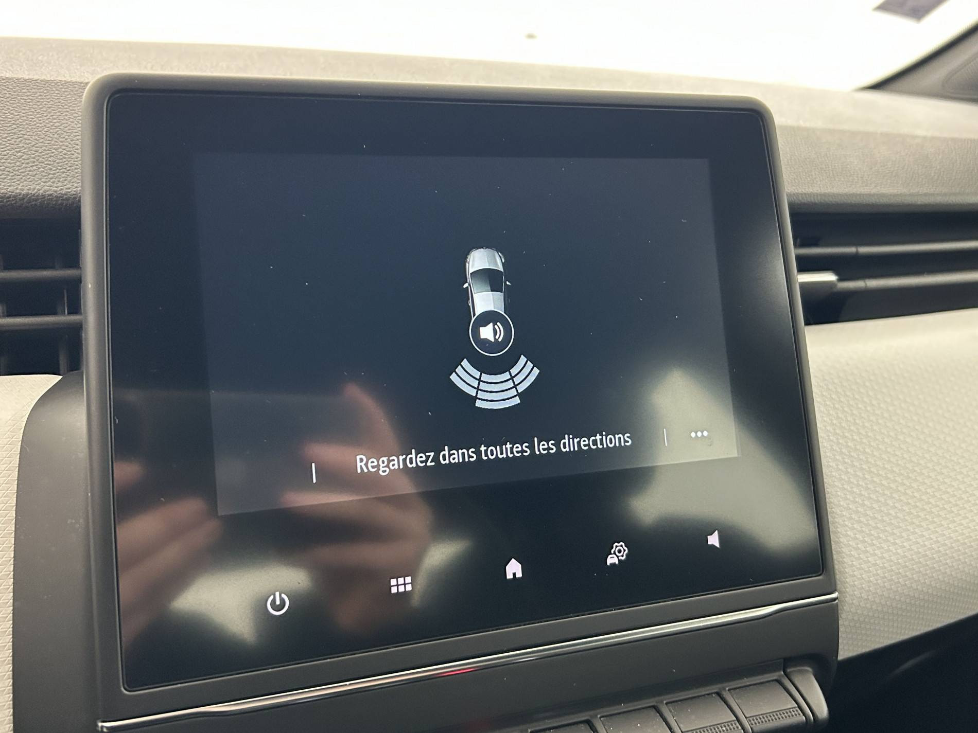 Vente en ligne Renault Clio 5 Clio TCe 90 - 21N au prix de 13 890 €