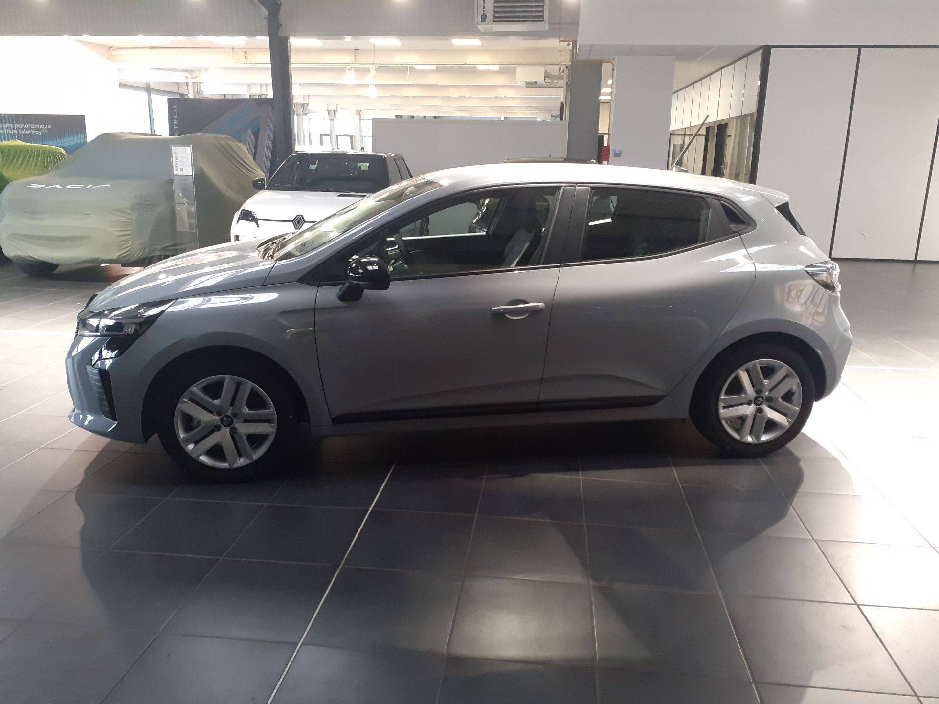 Vente en ligne Renault Clio 5 Clio E-Tech full hybrid 145 ch GSR2 au prix de 21 990 €