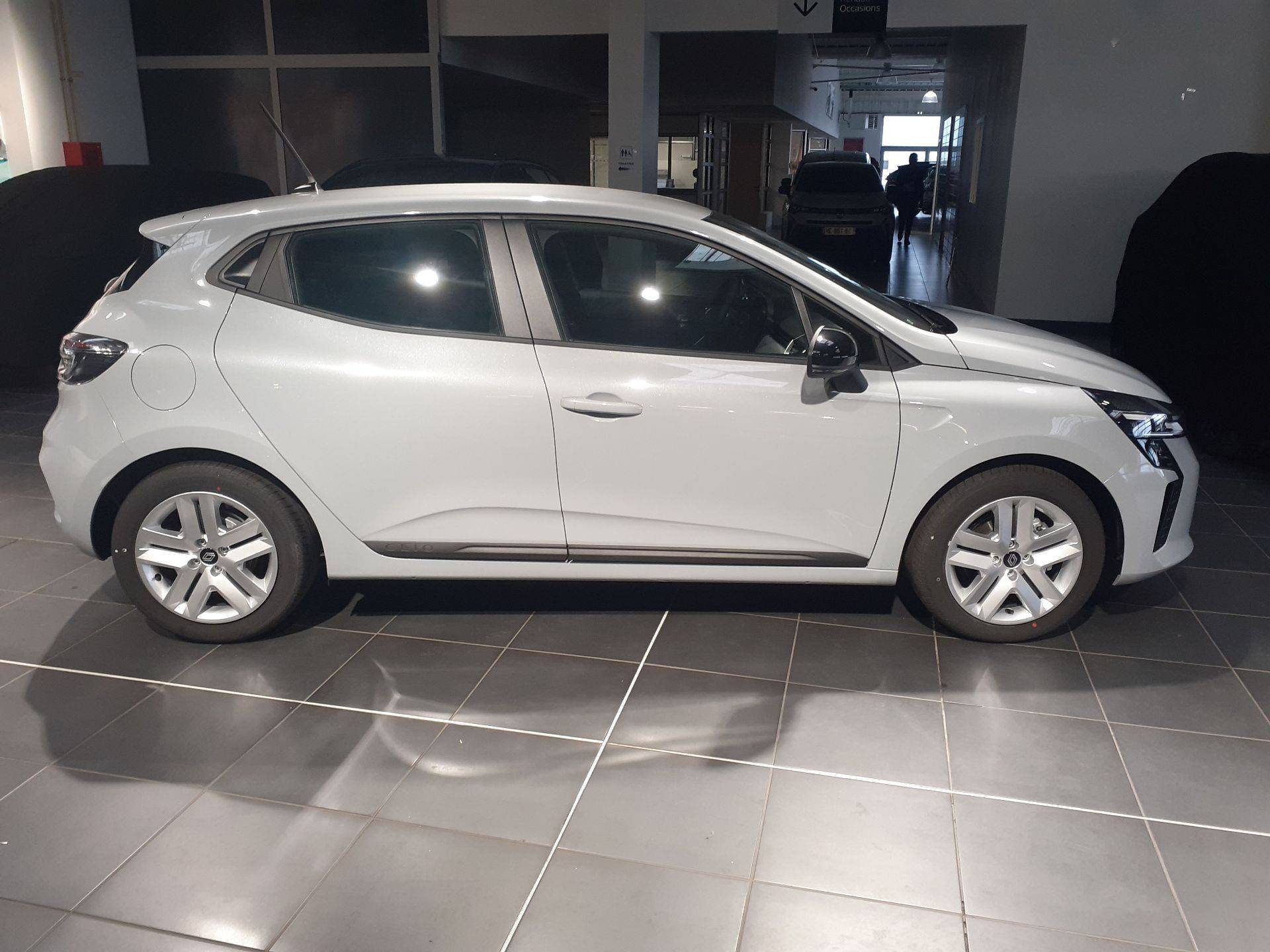 Vente en ligne Renault Clio 5 Clio E-Tech full hybrid 145 ch GSR2 au prix de 21 990 €