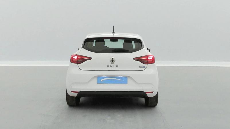 Vente en ligne Renault Clio 5 Clio E-Tech 140 au prix de 11 870 €