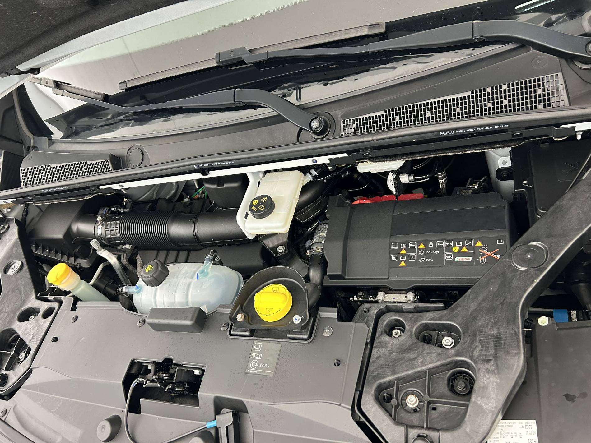 Vente en ligne Renault Trafic 3 Fourgon TRAFIC FGN L2H1 3000 KG BLUE DCI 130 au prix de 23 490 €